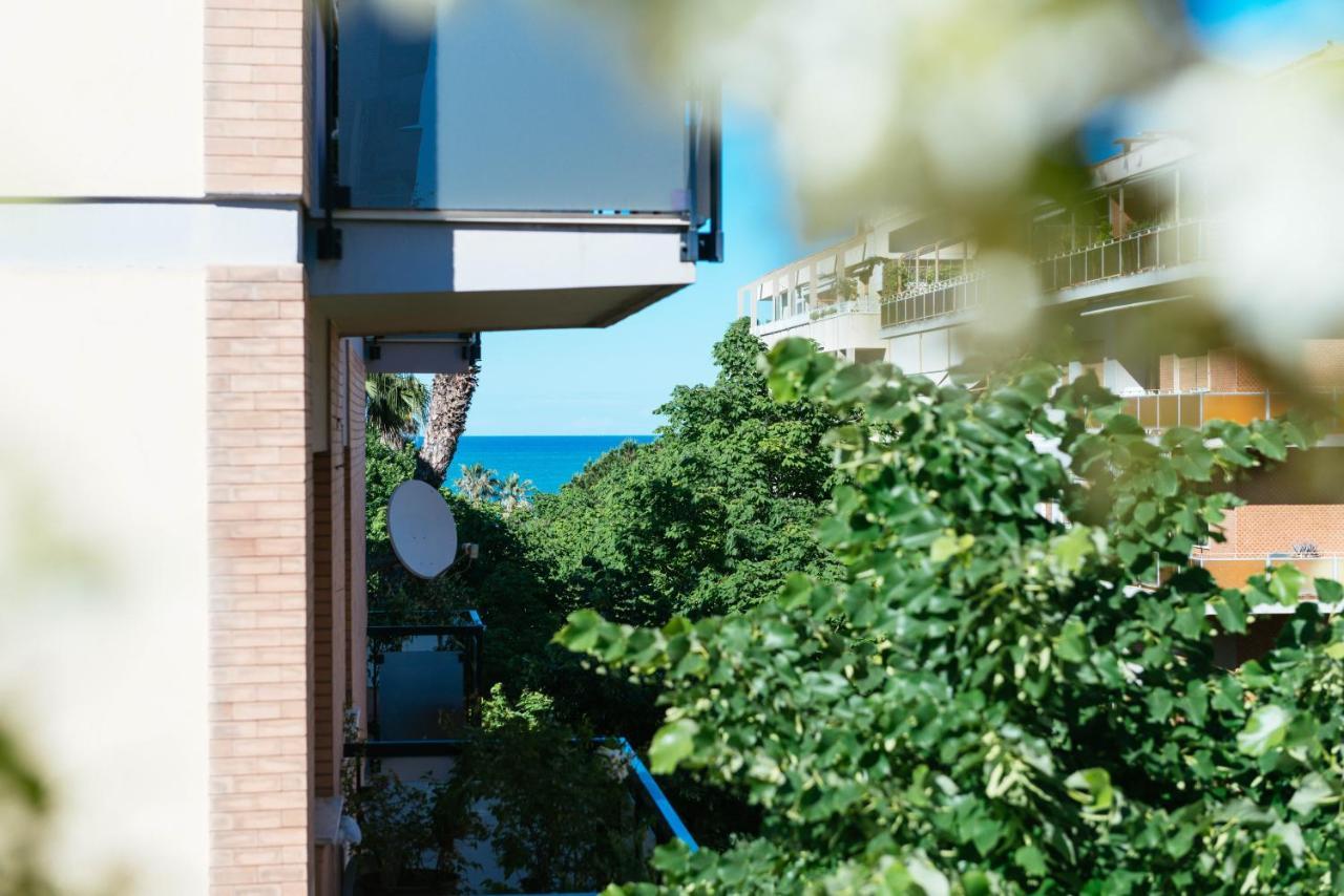 Luxury Penthouse With Sea View - City Center Pescara Exterior photo